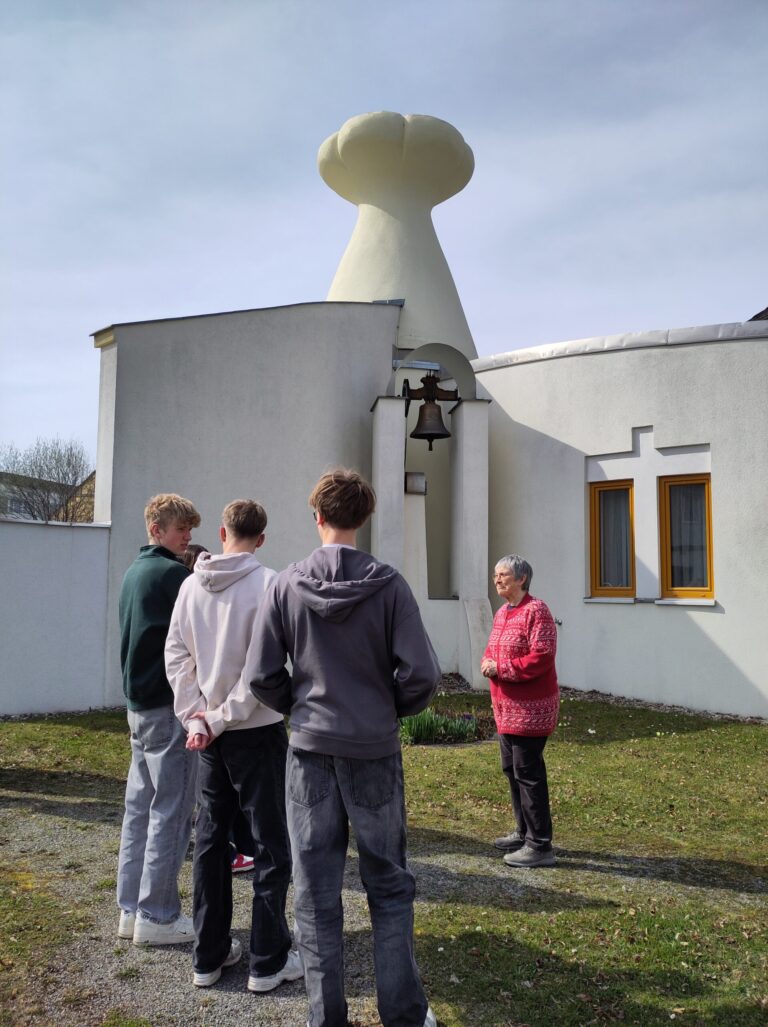 Besuch der evangelischen Kirche
